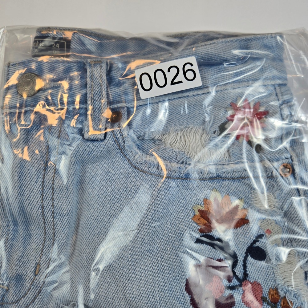 Y2K Abercrombie & Fitch Shorts Embroidered Distressed Denim Size 00/24 Boho - Picture 11 of 11